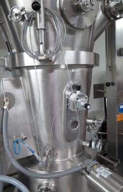 Sonde OCT installée sur la cuve d’un sécheur à lit fluidisé